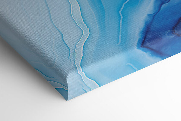 Flowing waves of deep blue hues