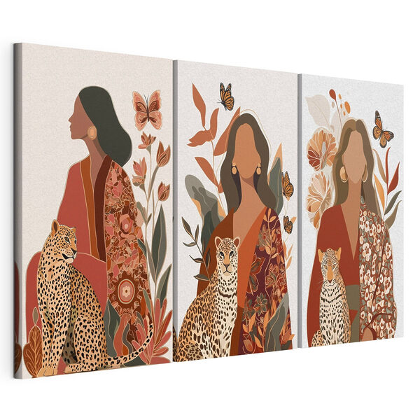 Woman sitting with a cheetah
