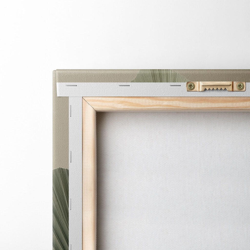 Nature-inspired decorative leaf arrangement